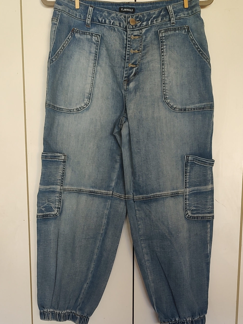 Flamingals Light Blue Women's Cropped Cargo Jeans - Elastic Ankle